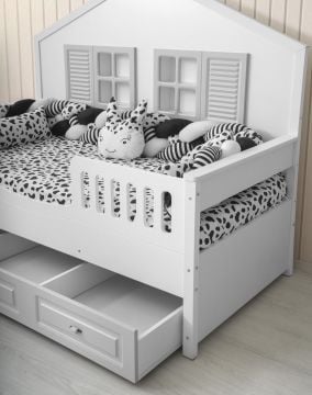 Nova Mia Yavrulu Montessori