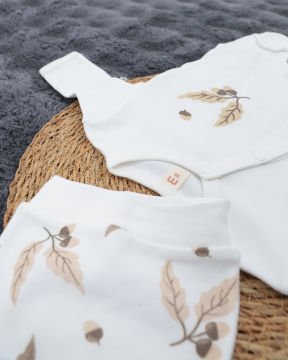 Yaprak Desenli Çıtçıtlı Bebek Tulum / %100 Pamuklu / Şapka Hediyeli Yenidoğan Tulum Beyaz-Yaprak - 0-3 Ay