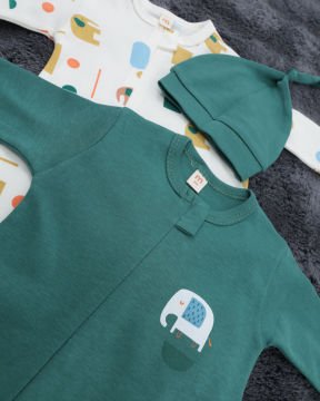 %100 Pamuklu Fil Desenli Fermuarlı 2’li Bebek Tulum Seti – 2 Adet Şapka Hediyeli Yeşil-Beyaz