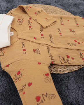 I Love Dad & Mom Baskılı Bebek Tulum – %100 Pamuk + Şapka Hediyeli Kahve - 0-3 Ay