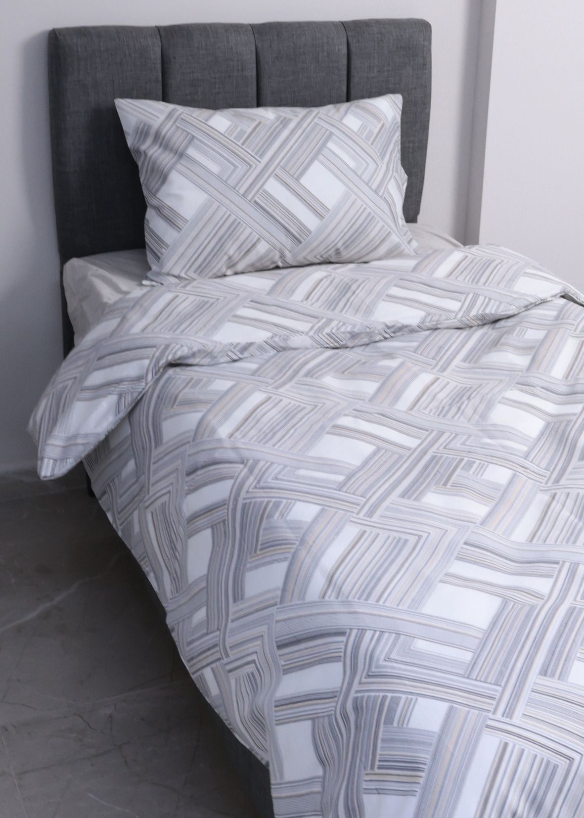 Tek Kişilik Nevresim Takımı Çizgili / Nevresim + Lastikli Çarşaf + Yastık Kılıfı Gri