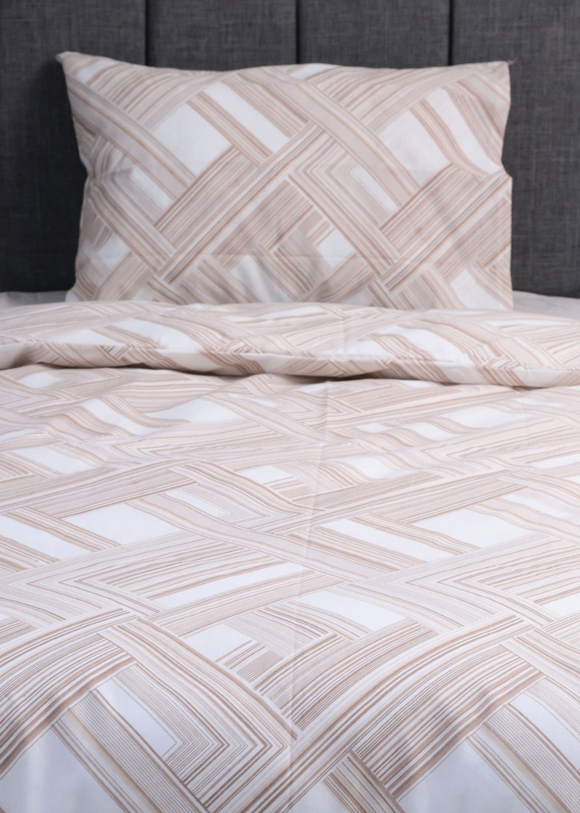 Tek Kişilik Nevresim Takımı Çizgili / Nevresim + Lastikli Çarşaf + Yastık Kılıfı Bej