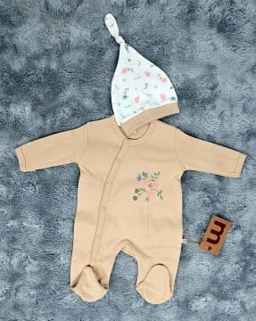 Kız Bebek Yenidoğan Tulum / Şapka Hediye / %100 Pamuk / Çıtçıtlı Tulum / Bej Çiçekli